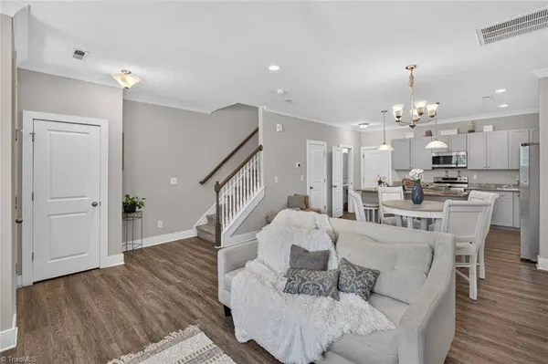 1446 Prospect Hill ST, Kernersville, NC 27284