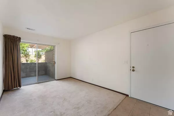 1040 E QUAIL PARK DR #B, Millcreek, UT 84117