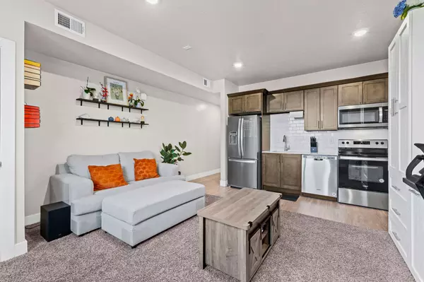 2101 N MAIN ST #203, Sunset, UT 84015