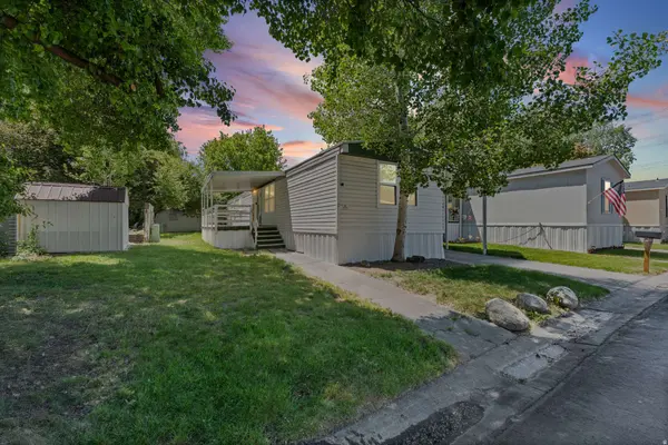 881 W STORM MOUTAIN DR, Taylorsville, UT 84123