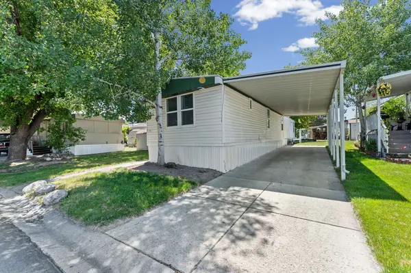 881 W STORM MOUTAIN DR, Taylorsville, UT 84123