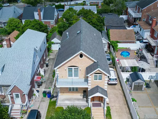 4747 192nd ST, Flushing, NY 11358