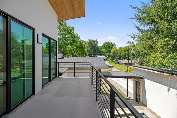Austin, TX 78704-3621,1913 Fairlawn Ln #78704