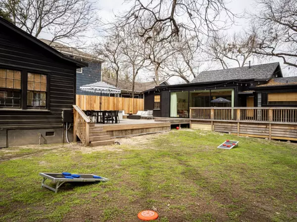 Austin, TX 78704-4358,315 Live Oak St E #78704