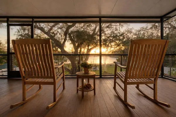 5584 N OCEAN SHORE BLVD, Palm Coast, FL 32137