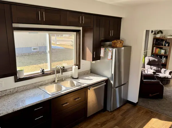 314 E 3rd ST, Litchfield, MN 55355