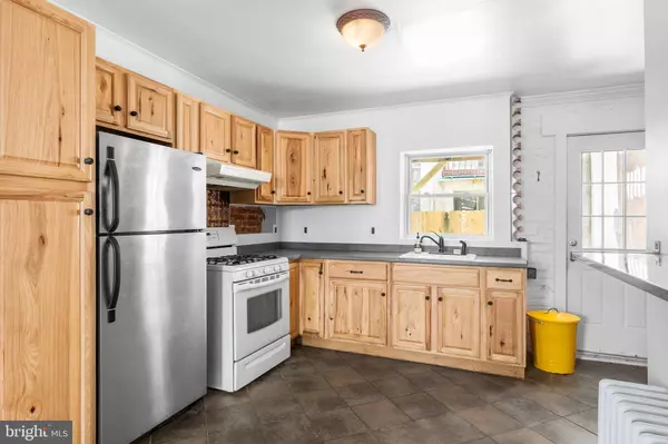 130 MCCLELLAN ST, Philadelphia, PA 19148