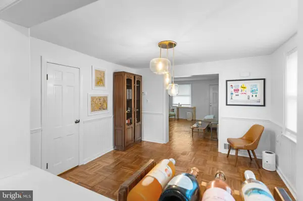 553 FAIRWAY TER, Philadelphia, PA 19128