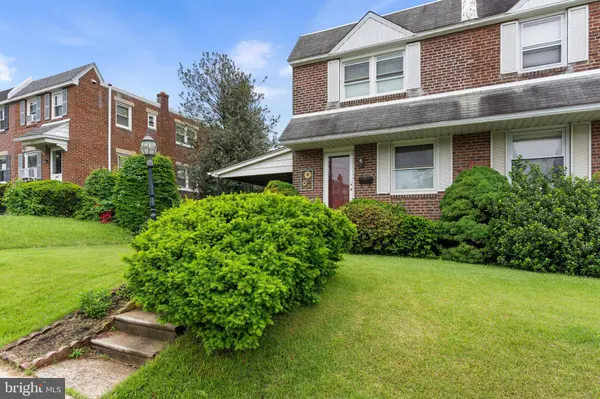 553 FAIRWAY TER, Philadelphia, PA 19128