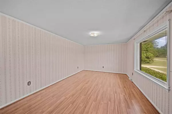 104 Pine Tree LN, Anderson, SC 29625