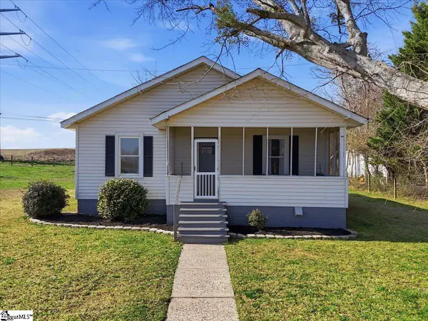 17 1st Street, Inman, SC 29349