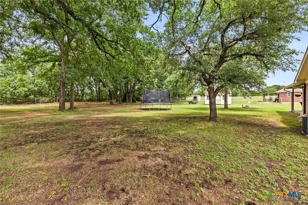 108 Oak Hill Loop, Whitney, TX 76692