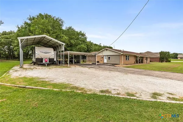 108 Oak Hill Loop, Whitney, TX 76692