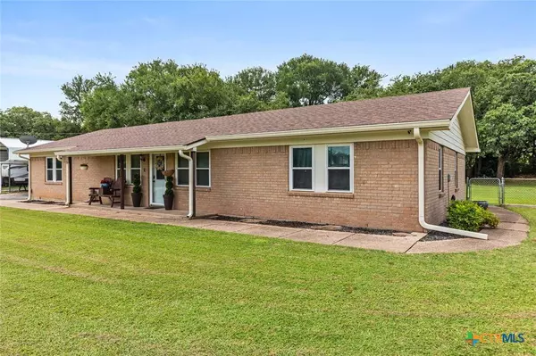 108 Oak Hill Loop, Whitney, TX 76692