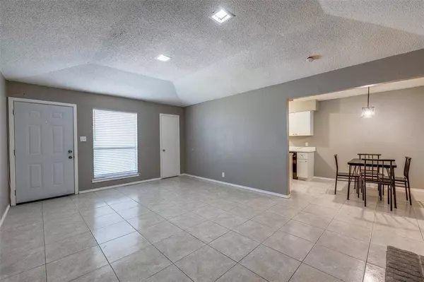 6717 Westcreek Drive, Fort Worth, TX 76133