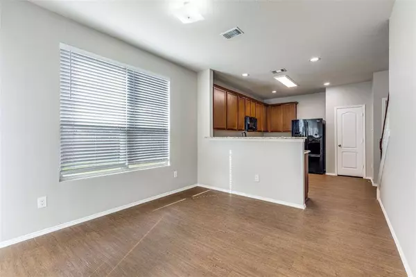 8453 Shallow Creek Drive, Fort Worth, TX 76179