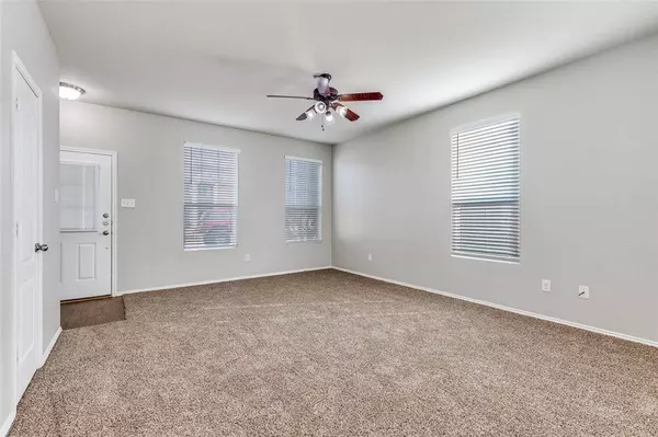 8453 Shallow Creek Drive, Fort Worth, TX 76179