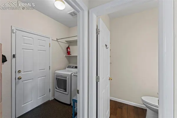 4336 Round Hill DR, Colorado Springs, CO 80922