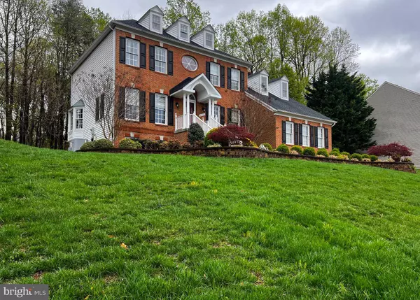 5325 SANDY POINT LN, Clifton, VA 20124