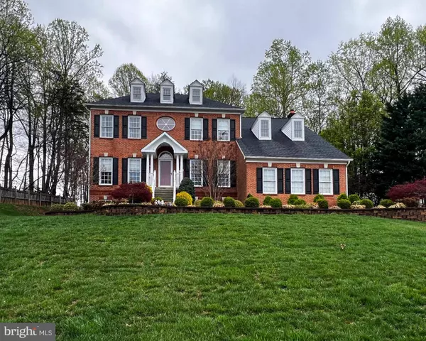 5325 SANDY POINT LN, Clifton, VA 20124