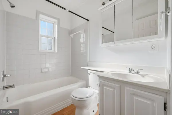 2239 FARRINGTON AVE #05-302, Alexandria, VA 22303