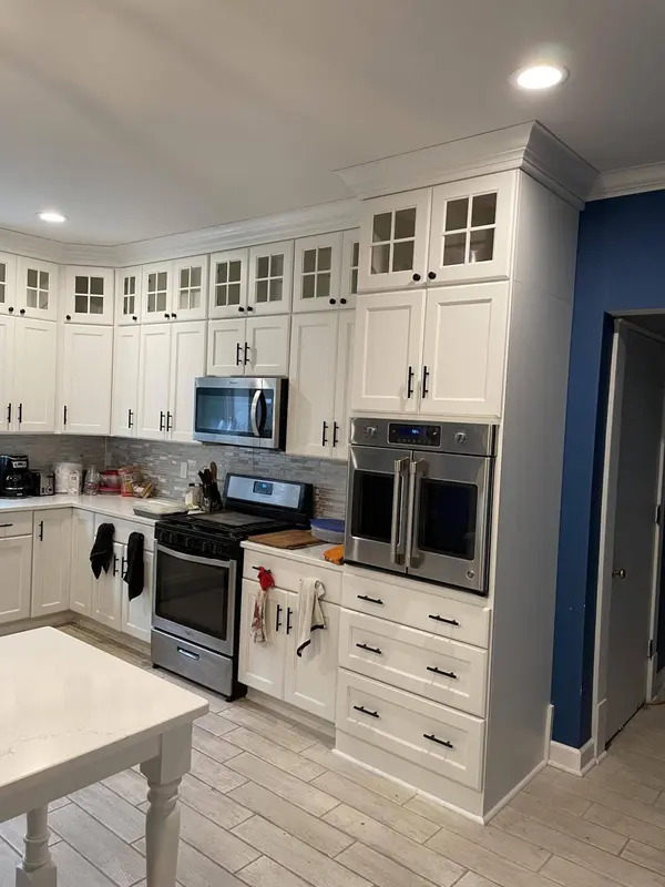4310 Jackson Dr, Jackson, WI 53037
