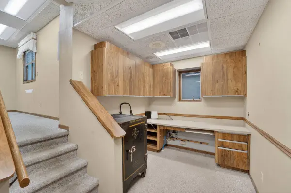 533 S Main St, West Bend, WI 53095