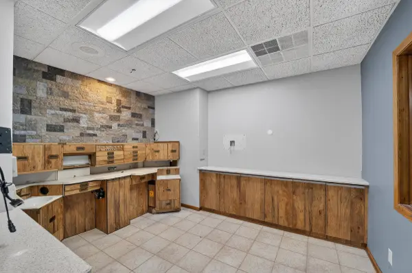 533 S Main St, West Bend, WI 53095