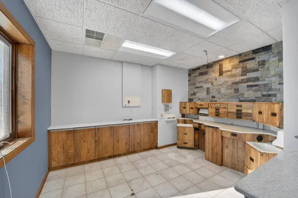 533 S Main St, West Bend, WI 53095