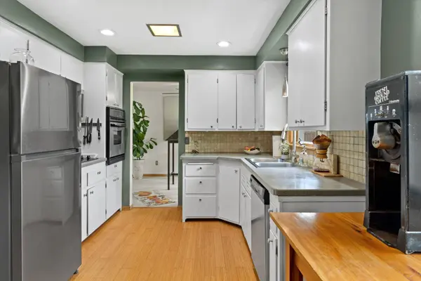 630 E Center St, Juneau, WI 53039