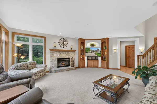 W162N7406 Tamarack Trl, Menomonee Falls, WI 53051