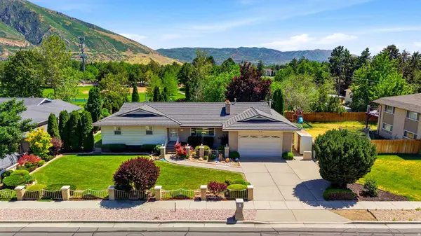 1750 E CRESCENT VIEW DR DR, Sandy, UT 84092