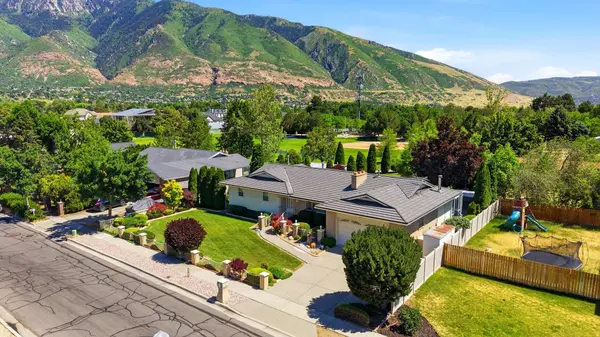 1750 E CRESCENT VIEW DR DR, Sandy, UT 84092