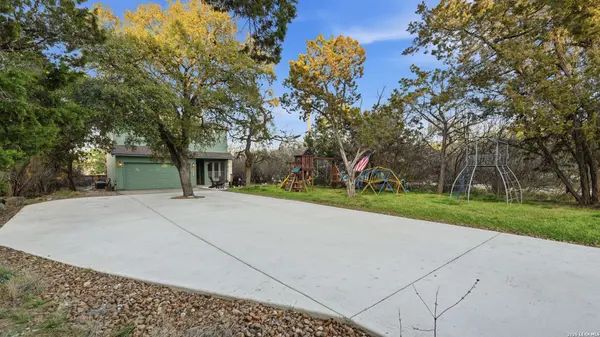 1211 Sherwood, Canyon Lake, TX 78133