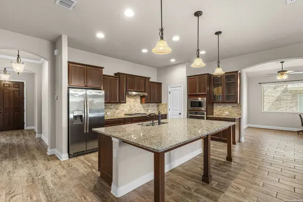 1082 Cedar Glen, New Braunfels, TX 78132