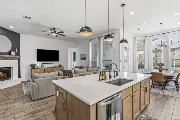 1629 Craftsman, New Braunfels, TX 78132