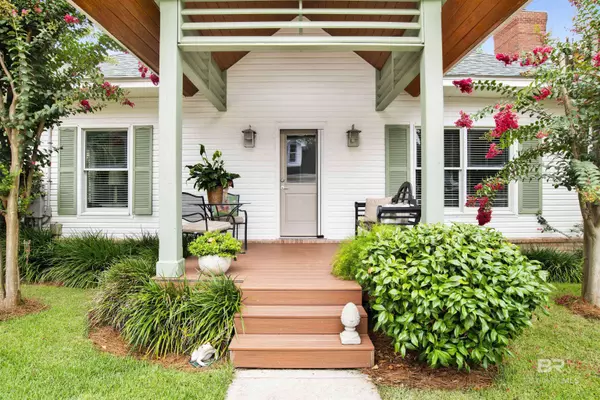 409 S Mobile Street, Fairhope, AL 36532