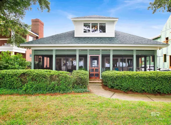 409 S Mobile Street, Fairhope, AL 36532