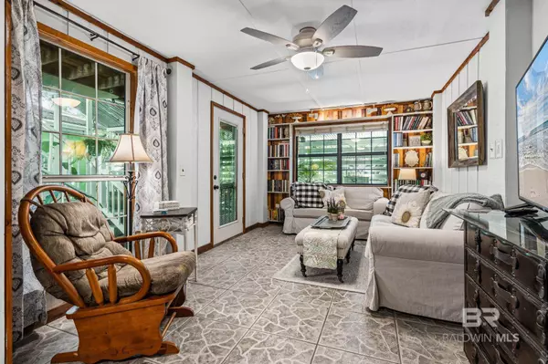 1541 Knob Hill Drive, Gulf Shores, AL 36542