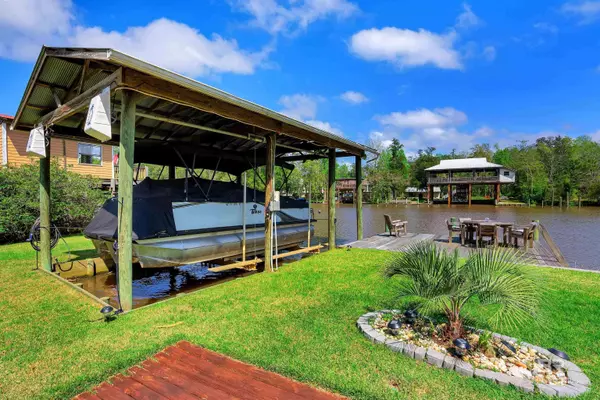 16572 E Keeney Drive, Fairhope, AL 36532