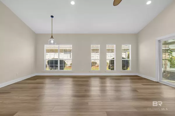 226 Hemingway Loop, Foley, AL 36535