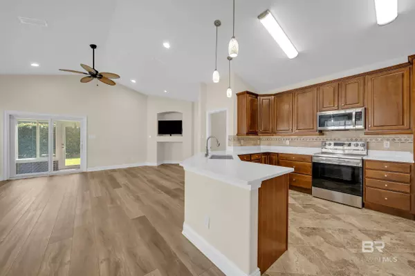 226 Hemingway Loop, Foley, AL 36535