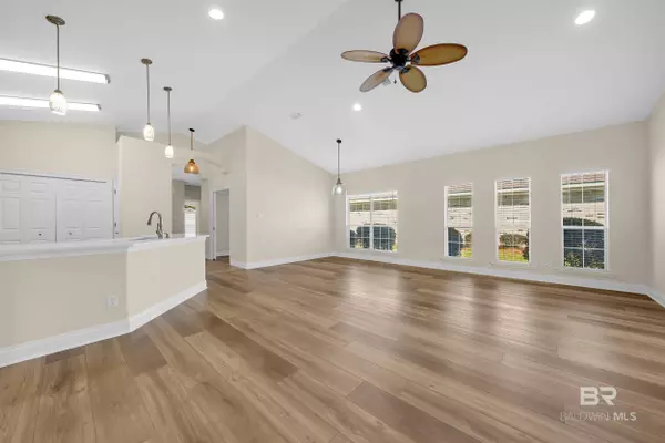 226 Hemingway Loop, Foley, AL 36535