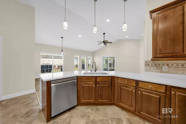 226 Hemingway Loop, Foley, AL 36535