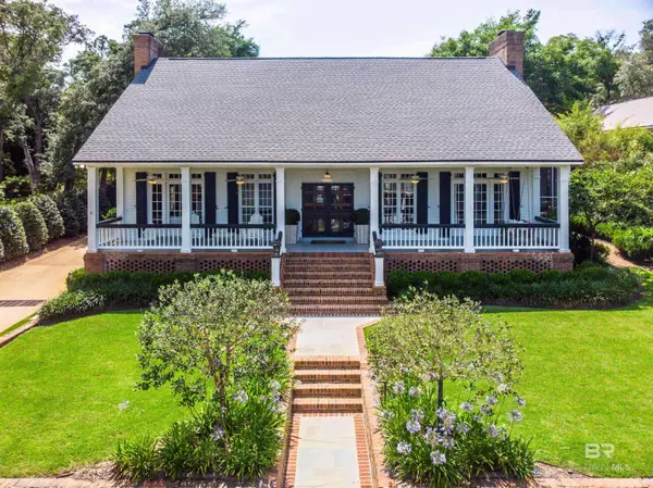 9046 Neumann Drive, Perdido Beach, AL 36530