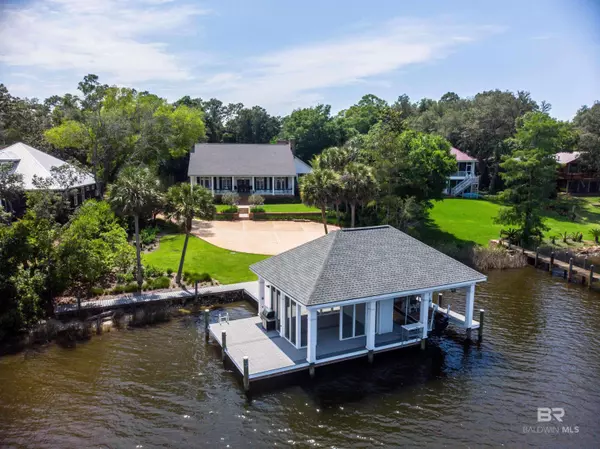 9046 Neumann Drive, Perdido Beach, AL 36530