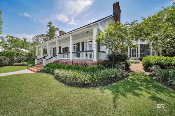 9046 Neumann Drive, Perdido Beach, AL 36530