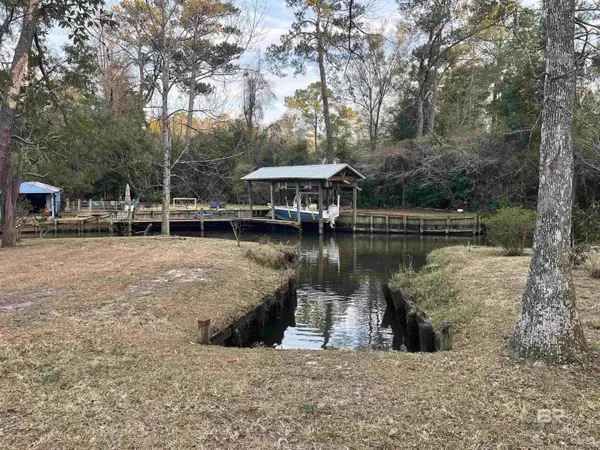 912 Sea Cliff Drive, Fairhope, AL 36532-3835