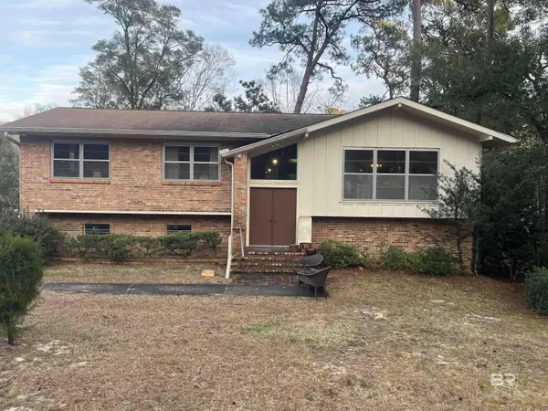 912 Sea Cliff Drive, Fairhope, AL 36532-3835