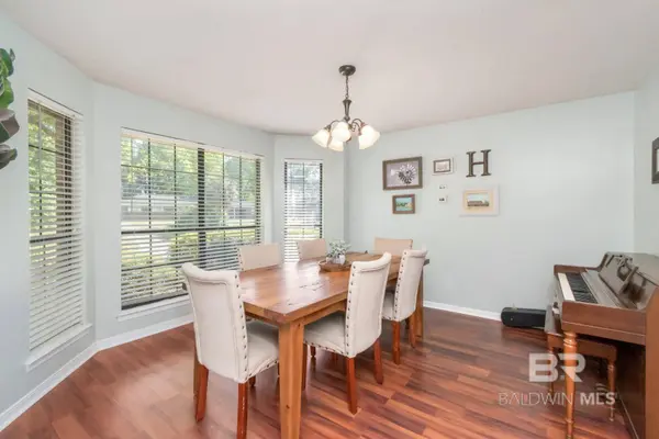 112 Baratara Drive, Chickasaw, AL 36611